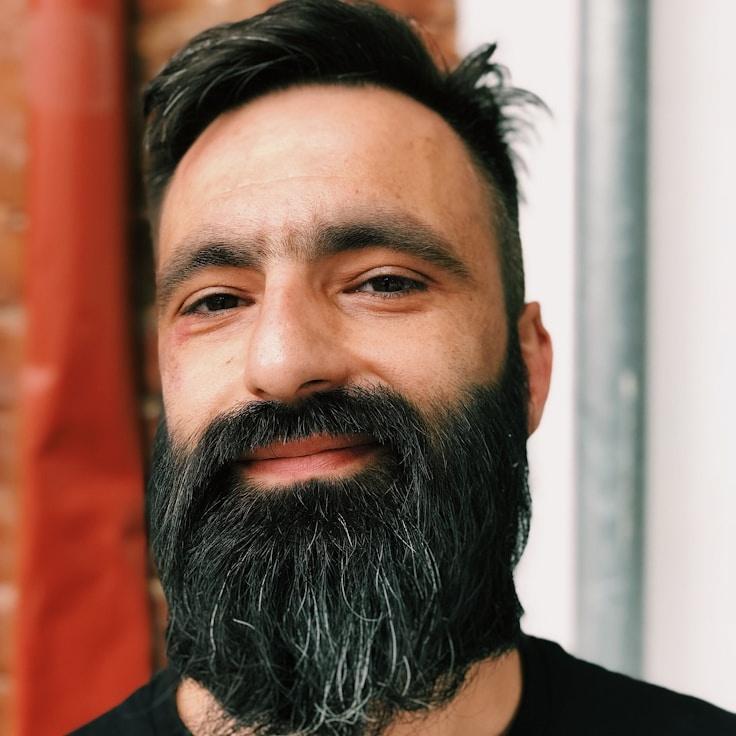 Portrait of Priya Singh meditation instructor